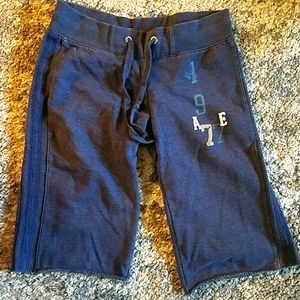 American Eagle sweat capris
